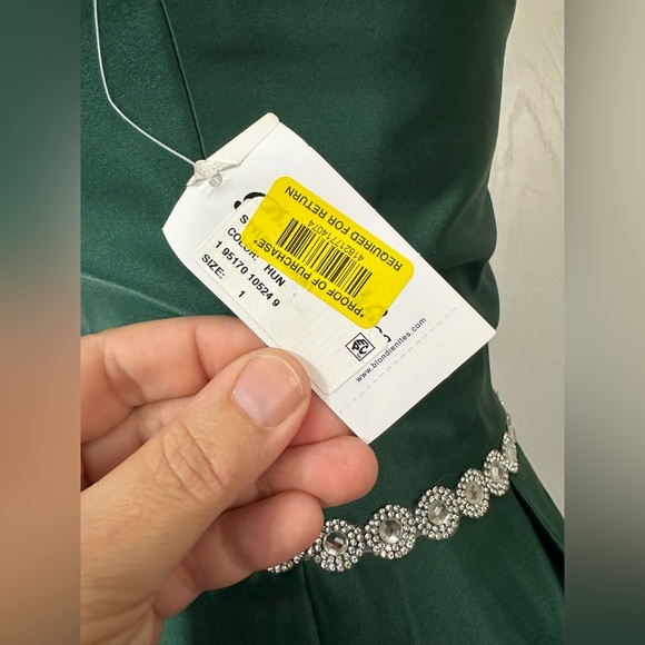 Blondie Nites Emerald Gown w/ Crystal Details size 1 NWT 
Aline Satin Never Worn - Picture 10 of 16